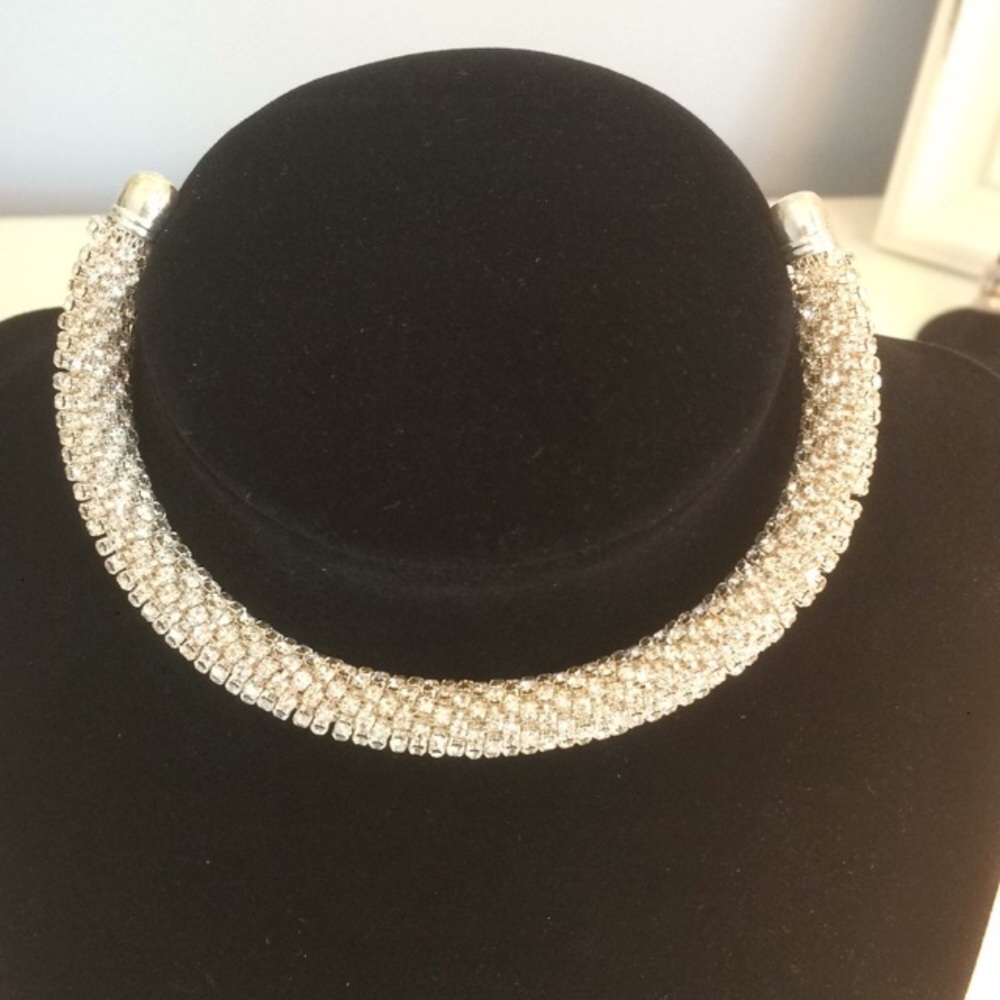 RESTOCKED! 🔥 Silver Pavé Crystal Rhinestone Cuff - Picture 4 of 5